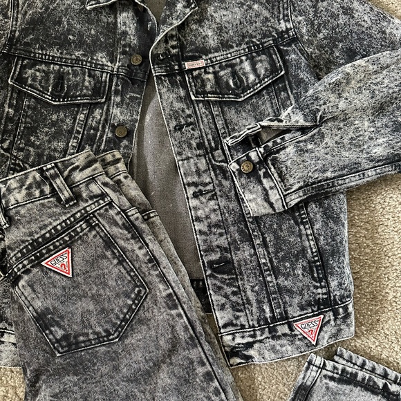 Georges Marciano for Guess Black/Grey Acid-Washed Denim Jacket and Jean Set - Picture 3 of 11
